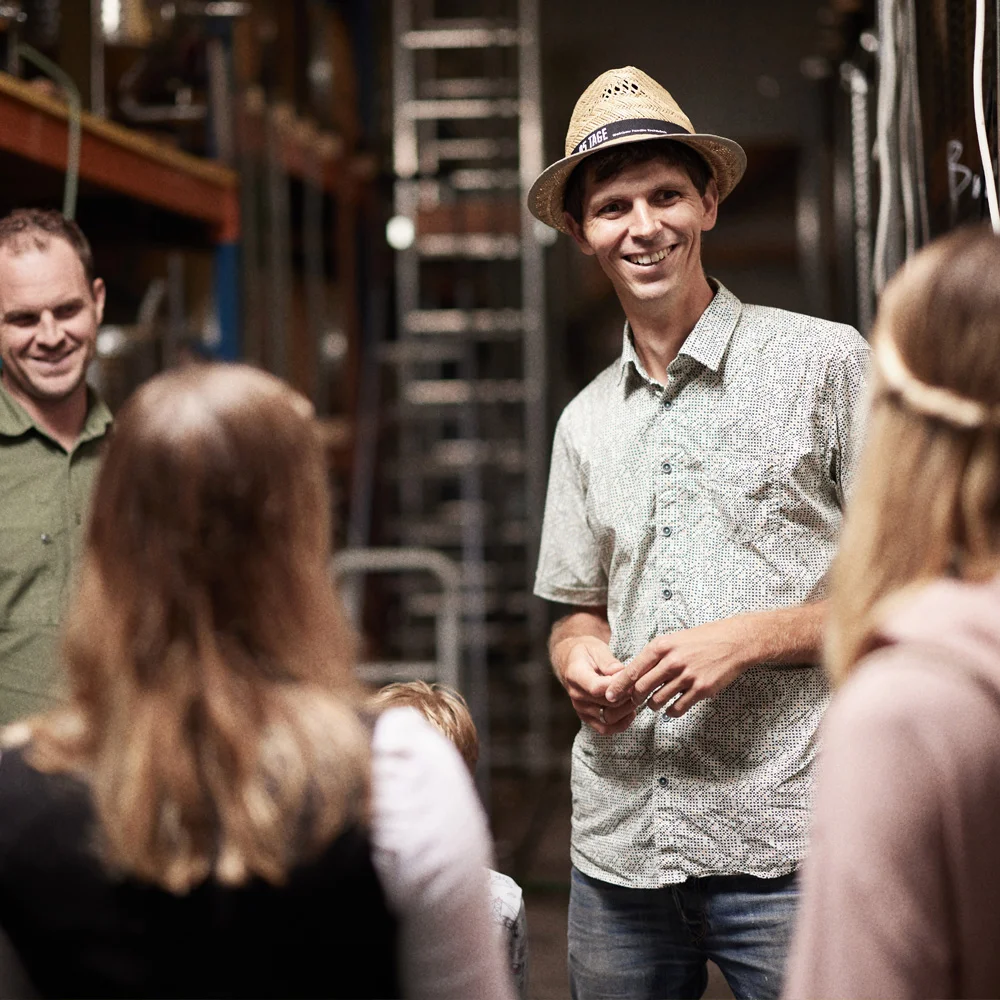 Kellerführung mit Winzer Florian Eschlböck am Hof in Hörsching
